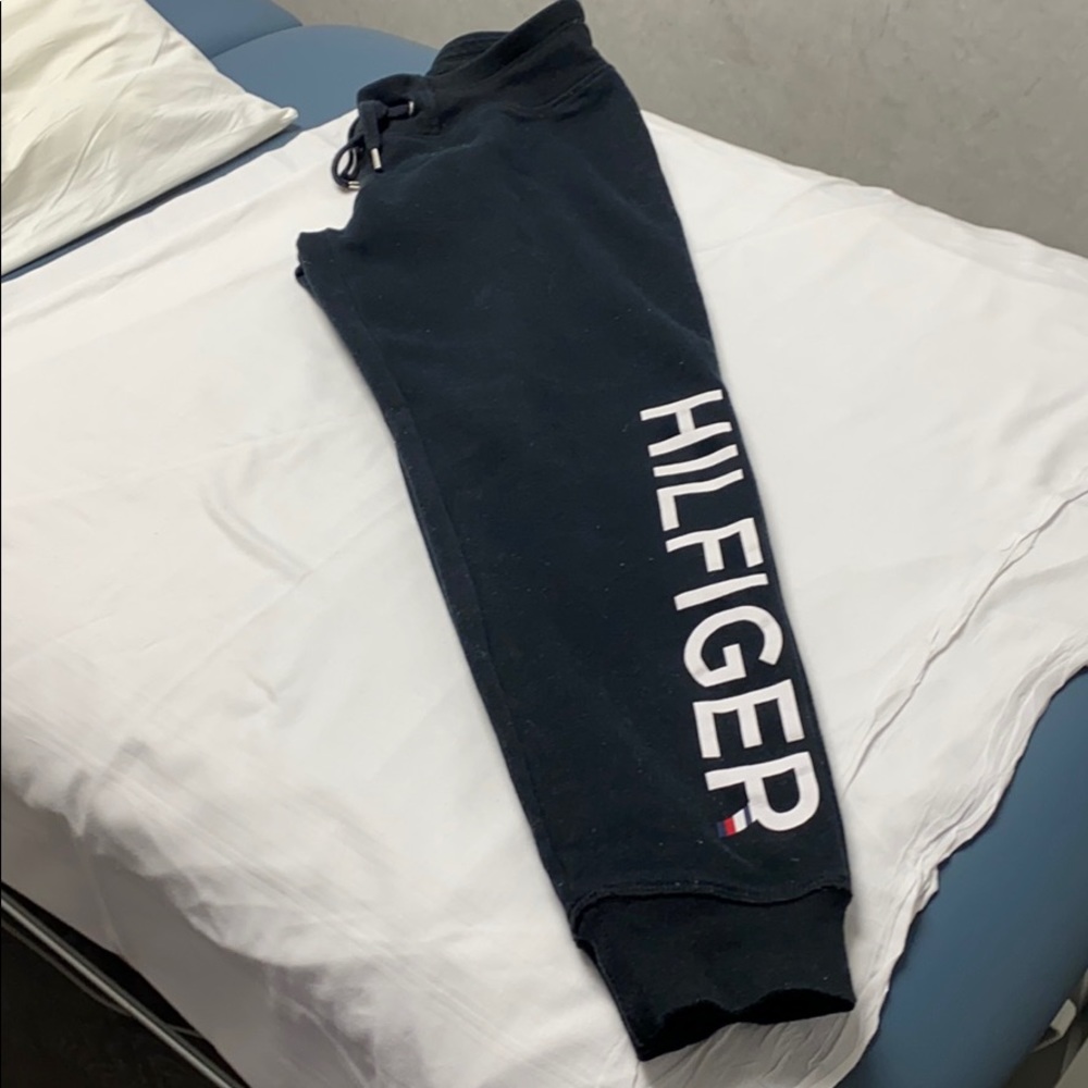 Tommy joggers